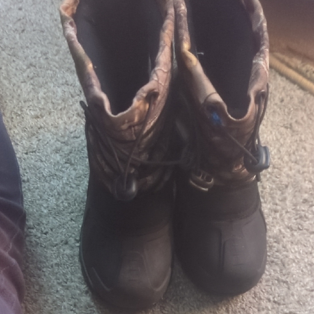 Itasca Kids Boots - Black and Brown